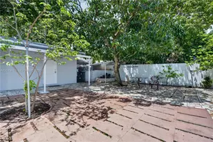 2450 NW 32nd St, Miami, FL 33142 - Photo 28