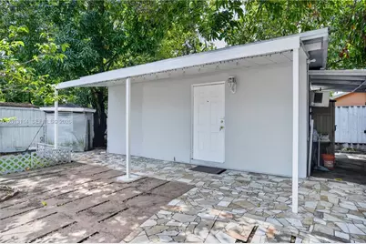 2450 NW 32nd St, Miami, FL 33142 - Photo 26