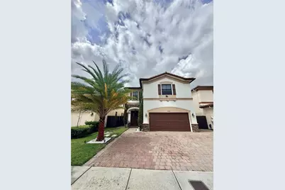8640 NW 101st Pl, Doral, FL 33178 - Photo 2