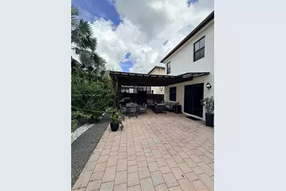 8640 NW 101st Pl, Doral, FL 33178 - Photo 34