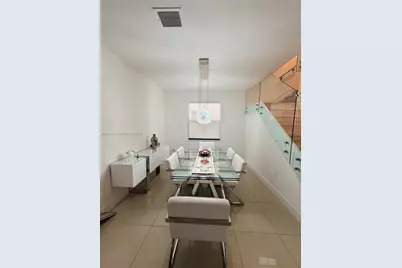 8640 NW 101st Pl, Doral, FL 33178 - Photo 6