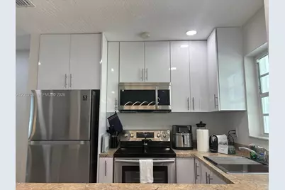 1931 Mayo St, Hollywood, FL 33020 - Photo 10