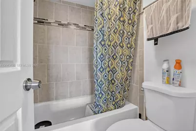 9330 Lagoon Pl #307, Davie, FL 33324 - Photo 22