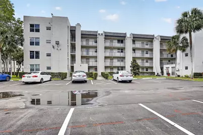 9330 Lagoon Pl #307, Davie, FL 33324 - Photo 42