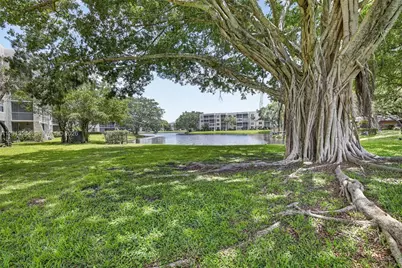9330 Lagoon Pl #307, Davie, FL 33324 - Photo 30