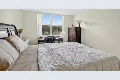 9330 Lagoon Pl #307, Davie, FL 33324 - Photo 18