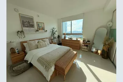90 SW 3rd St #2106, Miami, FL 33130 - Photo 14