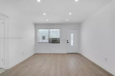 2121 NW 64th St, Miami, FL 33147 - Photo 16