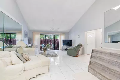 462 SE 14th St, Dania Beach, FL 33004 - Photo 2