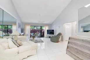 462 SE 14th St, Dania Beach, FL 33004 - Photo 2