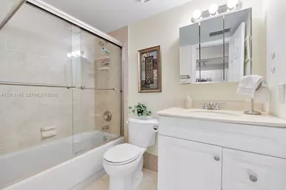 462 SE 14th St, Dania Beach, FL 33004 - Photo 12