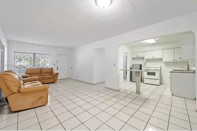 42 E 16th St, Hialeah, FL 33010 - Photo 8