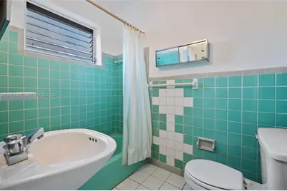 42 E 16th St, Hialeah, FL 33010 - Photo 14