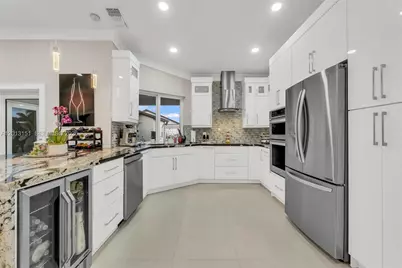 19757 SW 124th Ave, Miami, FL 33177 - Photo 16