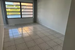 1304 NE 191st St, Miami, FL 33179 - Photo 6