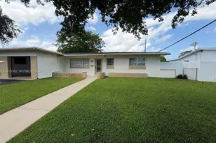 7611 NW 2nd St, Pembroke Pines, FL 33024 - Photo 1