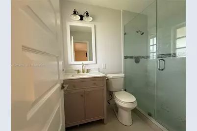 7611 NW 2nd St #7611, Pembroke Pines, FL 33024 - Photo 6