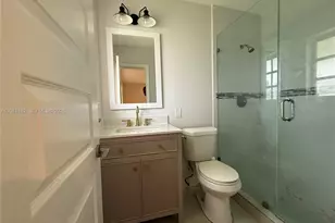 7611 NW 2nd St, Pembroke Pines, FL 33024 - Photo 6