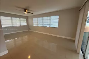 7611 NW 2nd St, Pembroke Pines, FL 33024 - Photo 4