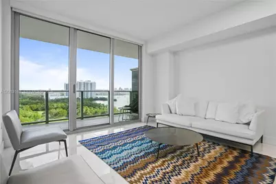 16385 Biscayne Blvd #1402, North Miami Beach, FL 33160 - Photo 10