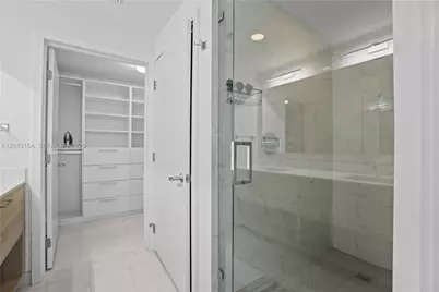 16385 Biscayne Blvd #1402, North Miami Beach, FL 33160 - Photo 16