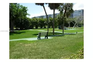 1450 Atlantic Shores Blvd, Hallandale Beach, FL 33009 - Photo 12
