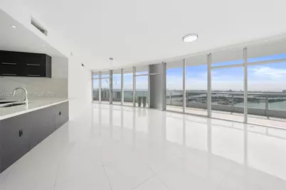 900 Biscayne Blvd #4006, Miami, FL 33132 - Photo 2