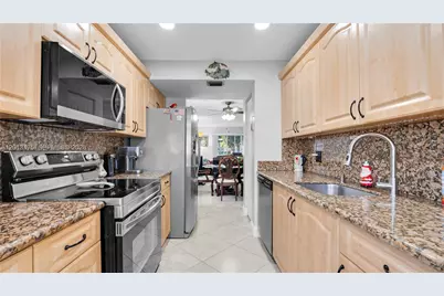 13000 SW 15th Ct #101U, Pembroke Pines, FL 33027 - Photo 10