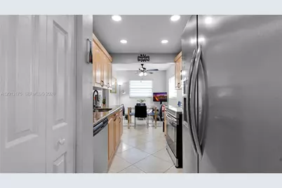 13000 SW 15th Ct #101U, Pembroke Pines, FL 33027 - Photo 8