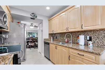 13000 SW 15th Ct #101U, Pembroke Pines, FL 33027 - Photo 12