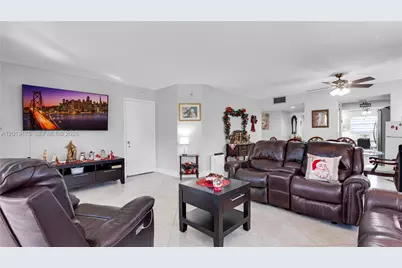 13000 SW 15th Ct #101U, Pembroke Pines, FL 33027 - Photo 6