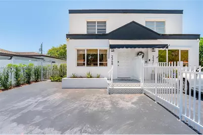 2368 SW 26th St #A, Miami, FL 33133 - Photo 2