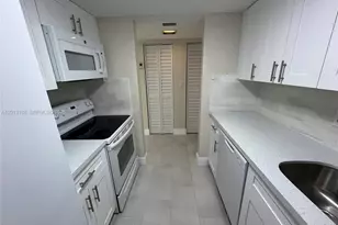 14415 N Kendall Dr, Miami, FL 33186 - Photo 12