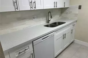 14415 N Kendall Dr, Miami, FL 33186 - Photo 14
