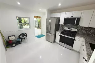 214 NE 108th, Miami, FL 33161 - Photo 4