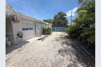 214 NE 108th #Back Unit, Miami, FL 33161 - Photo 14