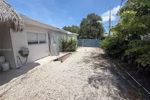 214 NE 108th, Miami, FL 33161 - Photo 14