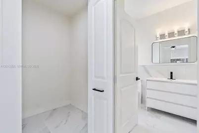 7978 NW 200th St, Hialeah, FL 33015 - Photo 18