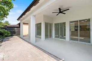 7978 NW 200th St, Hialeah, FL 33015 - Photo 30