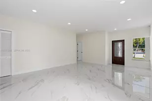 7978 NW 200th St, Hialeah, FL 33015 - Photo 10