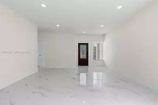7978 NW 200th St, Hialeah, FL 33015 - Photo 14