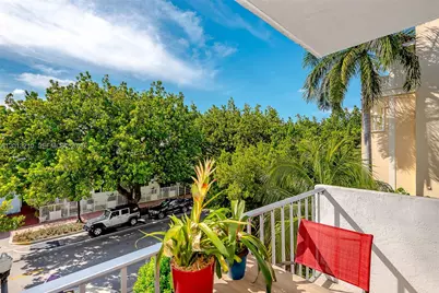 221 Meridian Ave #314, Miami Beach, FL 33139 - Photo 8