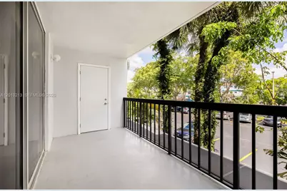 10825 SW 112th Ave #213, Miami, FL 33176 - Photo 2