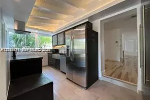 250 SW 19th Rd, Miami, FL 33129 - Photo 10