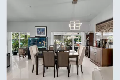 8510 SW 208th Ln, Cutler Bay, FL 33189 - Photo 6