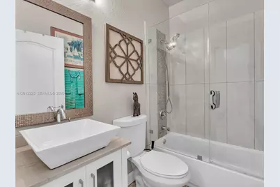 8510 SW 208th Ln, Cutler Bay, FL 33189 - Photo 16
