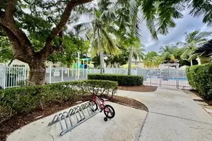 2567 Cordoba Bend, Weston, FL 33327 - Photo 24