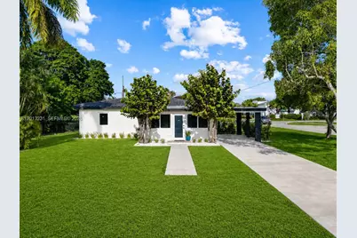 1044 NE 4th Ave, Homestead, FL 33030 - Photo 1