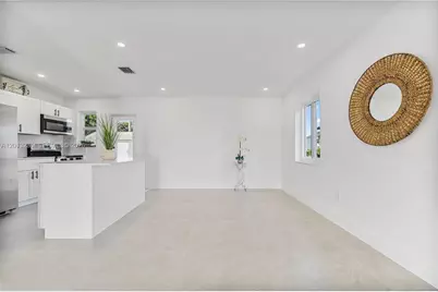 1044 NE 4th Ave, Homestead, FL 33030 - Photo 14