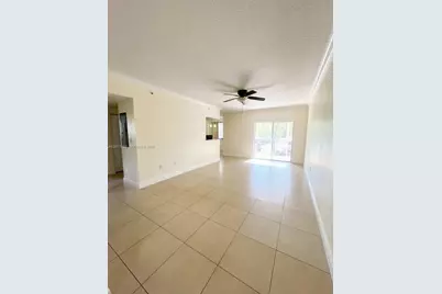 220 SW 116th Ave #15207, Pembroke Pines, FL 33025 - Photo 8
